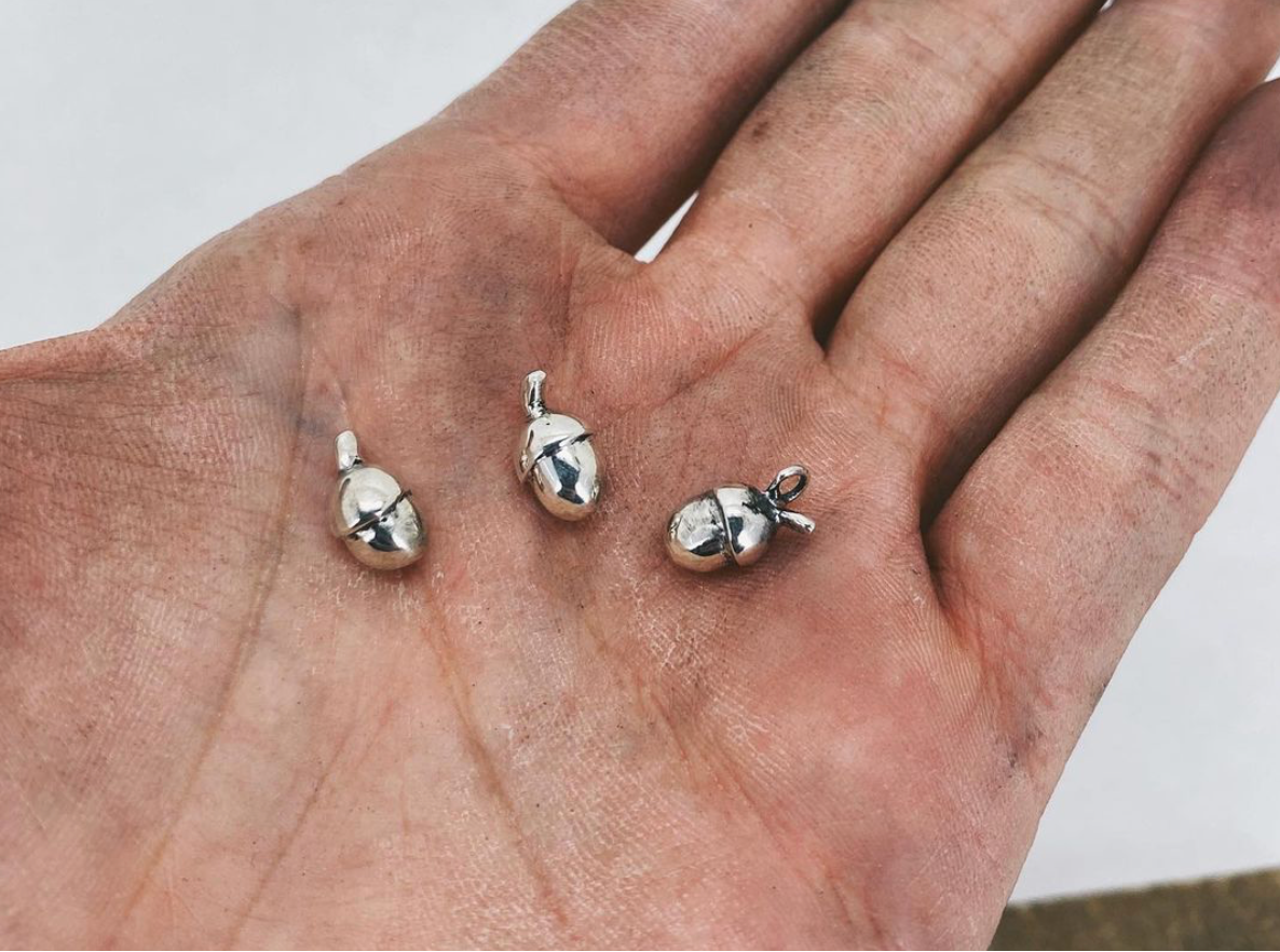 SILVER ACORN NECKLACE